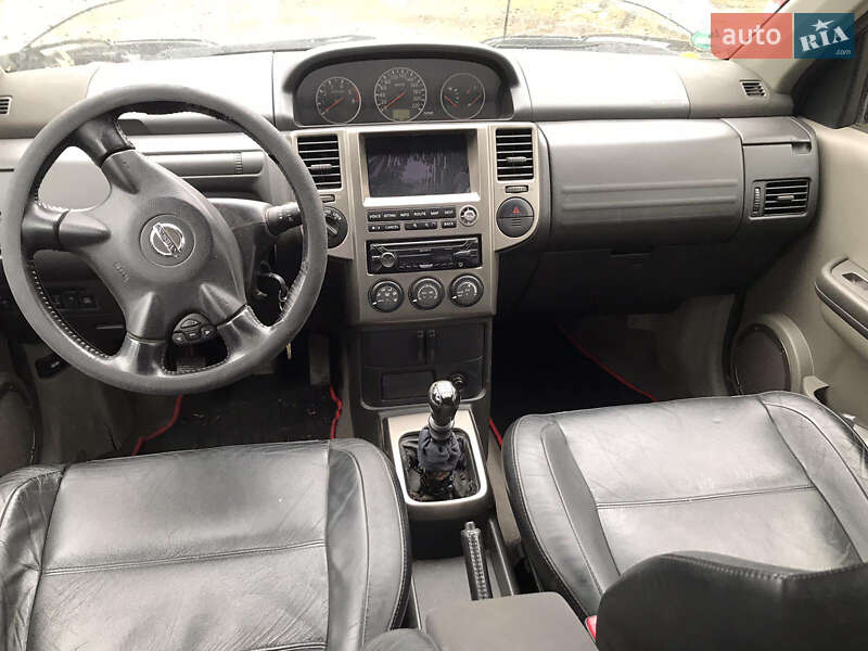 Внедорожник / Кроссовер Nissan X-Trail 2005 в Киеве