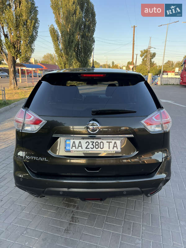 Внедорожник / Кроссовер Nissan X-Trail 2017 в Киеве