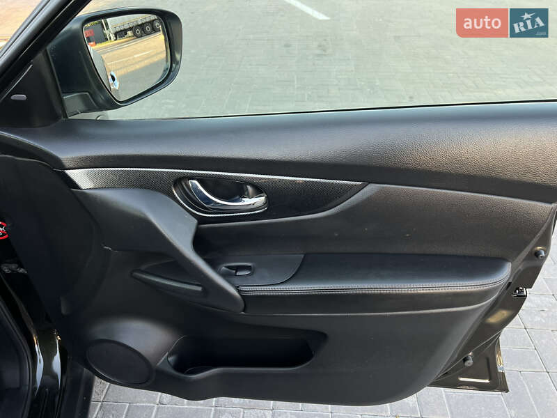 Внедорожник / Кроссовер Nissan X-Trail 2017 в Киеве