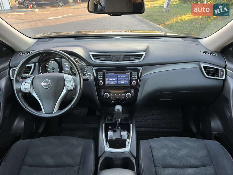 Внедорожник / Кроссовер Nissan X-Trail 2017 в Киеве