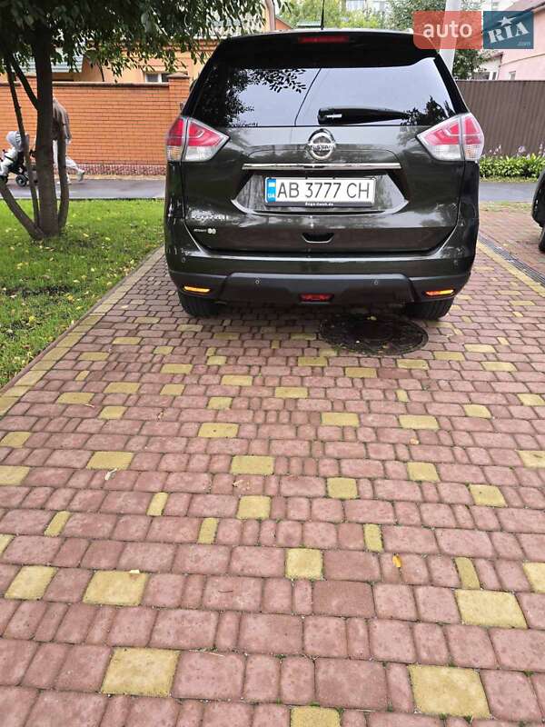Внедорожник / Кроссовер Nissan X-Trail 2016 в Виннице