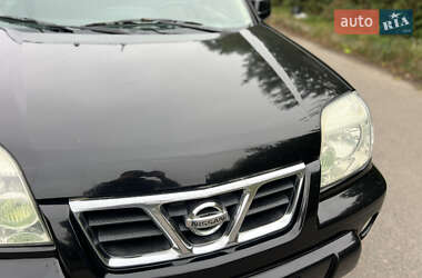 Внедорожник / Кроссовер Nissan X-Trail 2002 в 