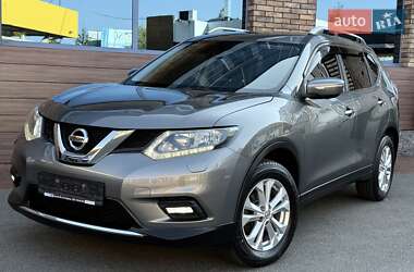Позашляховик / Кросовер Nissan X-Trail 2016 в Києві