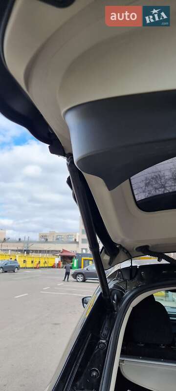 Внедорожник / Кроссовер Nissan X-Trail 2017 в Киеве