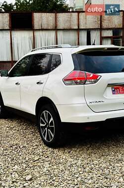 Внедорожник / Кроссовер Nissan X-Trail 2016 в 