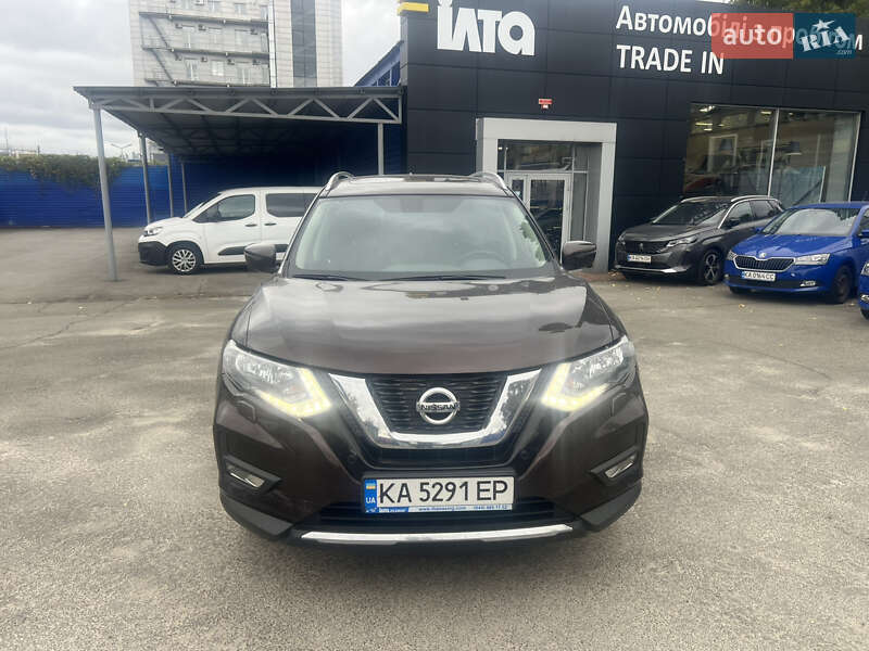 Внедорожник / Кроссовер Nissan X-Trail 2021 в 