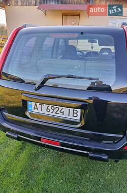 Внедорожник / Кроссовер Nissan X-Trail 2003 в 
