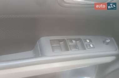 Позашляховик / Кросовер Nissan X-Trail 2012 в  фото 3 Позашляховик / Кросовер Nissan X-Trail 2012 в