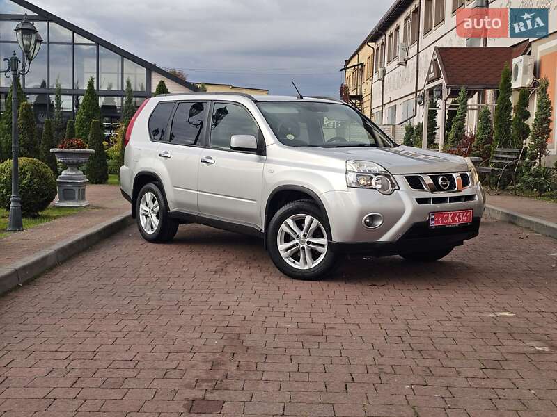 Внедорожник / Кроссовер Nissan X-Trail 2012 в Стрые