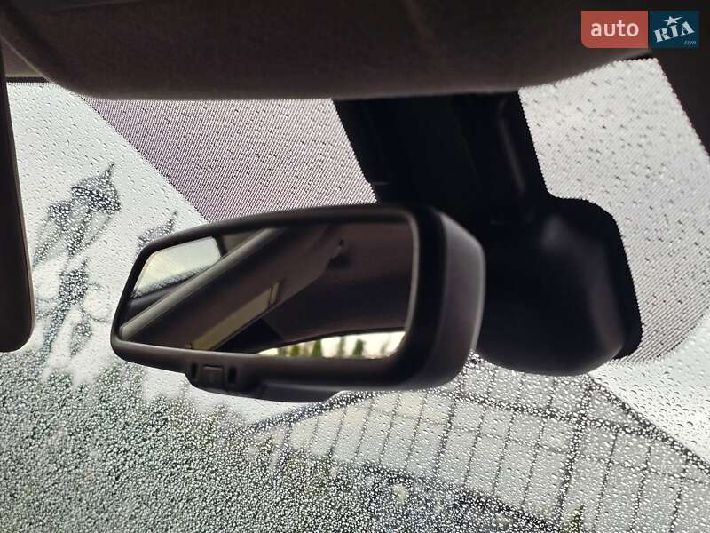 Внедорожник / Кроссовер Nissan X-Trail 2012 в Стрые