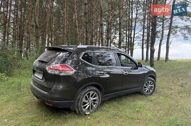 Внедорожник / Кроссовер Nissan X-Trail 2016 в 