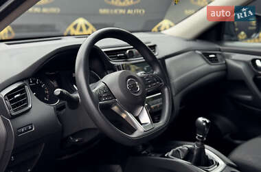 Внедорожник / Кроссовер Nissan X-Trail 2019 в 
