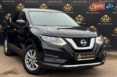 Внедорожник / Кроссовер Nissan X-Trail 2019 в 