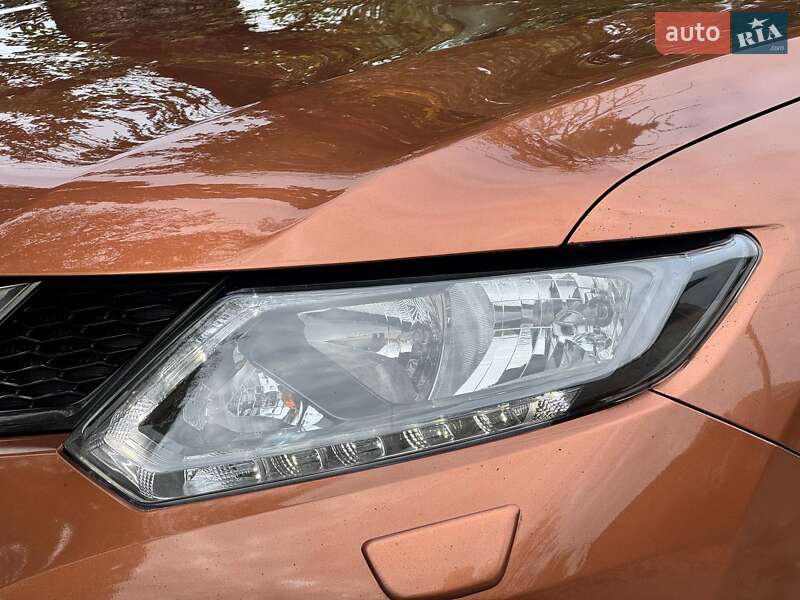 Внедорожник / Кроссовер Nissan X-Trail 2015 в Ахтырке