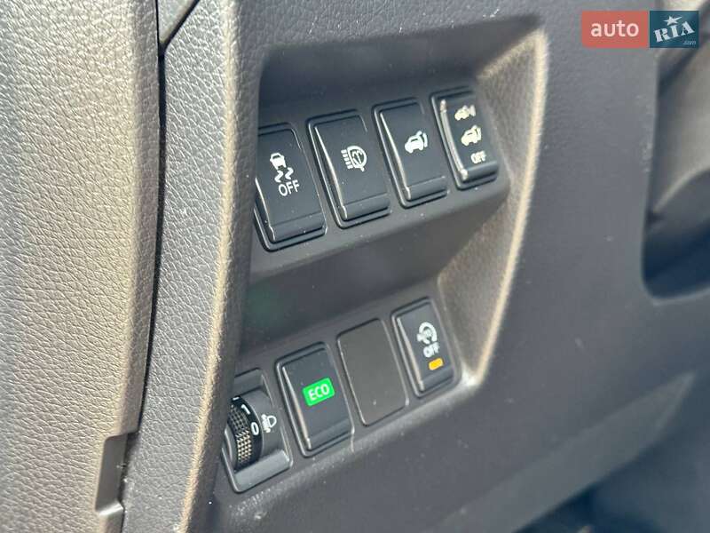 Внедорожник / Кроссовер Nissan X-Trail 2015 в Ахтырке