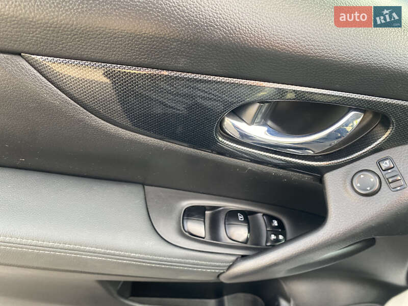 Внедорожник / Кроссовер Nissan X-Trail 2017 в Львове фото 16 Внедорожник / Кроссовер Nissan X-Trail 2017 в Львове