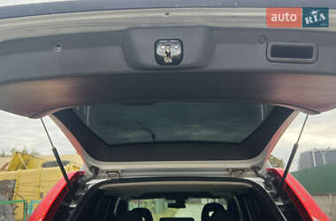 Внедорожник / Кроссовер Nissan X-Trail 2014 в 