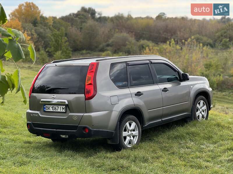 Внедорожник / Кроссовер Nissan X-Trail 2008 в Гоще