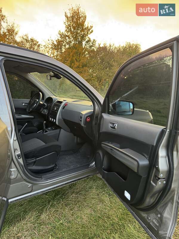 Внедорожник / Кроссовер Nissan X-Trail 2008 в Гоще