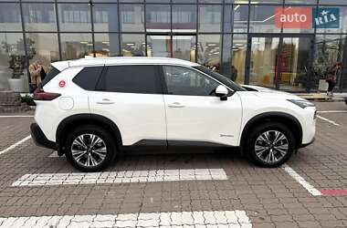 Внедорожник / Кроссовер Nissan X-Trail 2023 в 