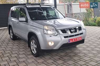 Внедорожник / Кроссовер Nissan X-Trail 2012 в 