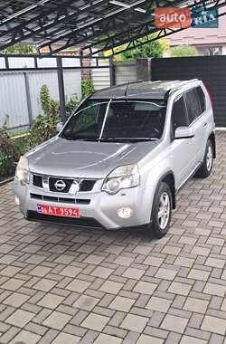 Внедорожник / Кроссовер Nissan X-Trail 2012 в 