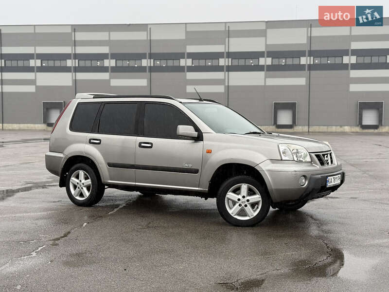 Внедорожник / Кроссовер Nissan X-Trail 2003 в Киеве фото 4 Внедорожник / Кроссовер Nissan X-Trail 2003 в Киеве