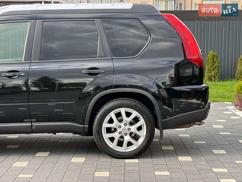 Позашляховик / Кросовер Nissan X-Trail 2012 в Ужгороді