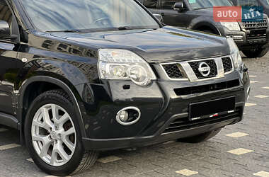 Внедорожник / Кроссовер Nissan X-Trail 2012 в 