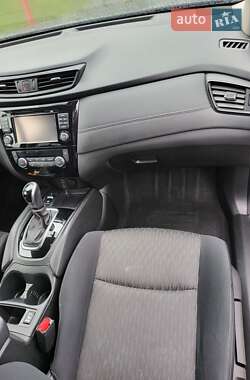 Внедорожник / Кроссовер Nissan X-Trail 2021 в 