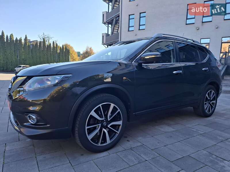 Позашляховик / Кросовер Nissan X-Trail 2016 в Луцьку