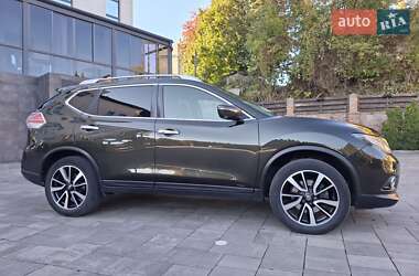 Внедорожник / Кроссовер Nissan X-Trail 2016 в 