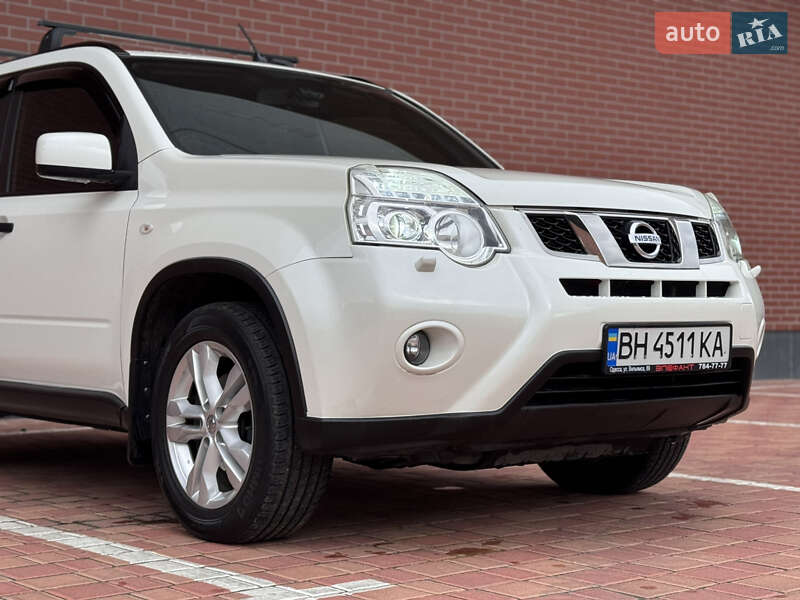 Позашляховик / Кросовер Nissan X-Trail 2011 в Одесі
