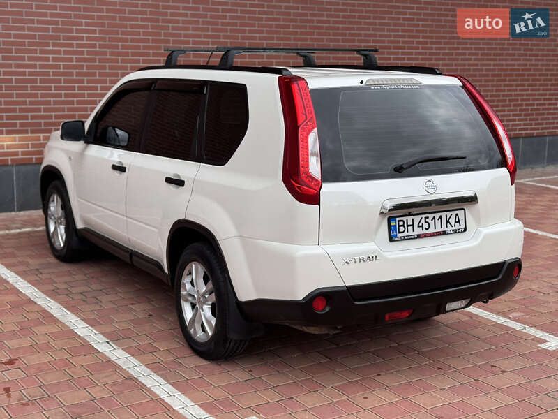 Позашляховик / Кросовер Nissan X-Trail 2011 в Одесі