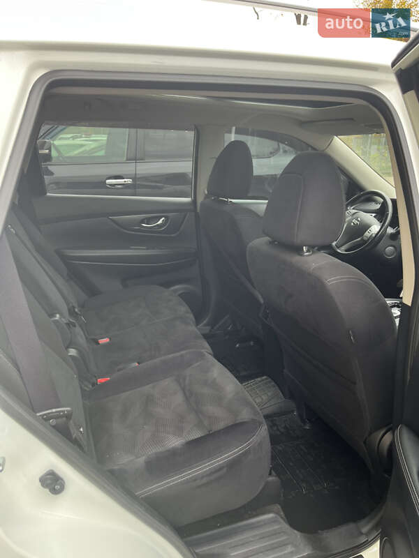 Внедорожник / Кроссовер Nissan X-Trail 2016 в Черкассах фото 7 Внедорожник / Кроссовер Nissan X-Trail 2016 в Черкассах