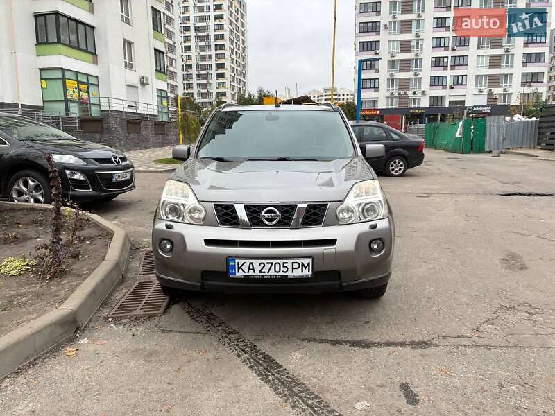 Позашляховик / Кросовер Nissan X-Trail 2008 в Києві фото 15 Позашляховик / Кросовер Nissan X-Trail 2008 в Києві
