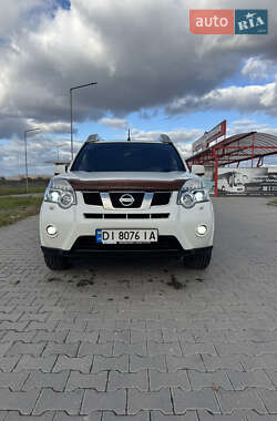 Внедорожник / Кроссовер Nissan X-Trail 2013 в Тячеве