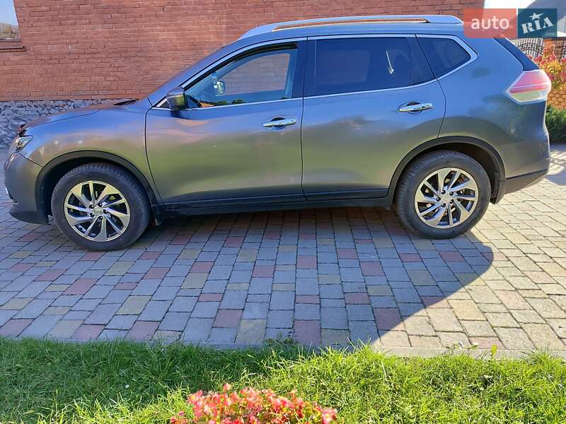 Позашляховик / Кросовер Nissan X-Trail 2015 в Любомлі фото 3 Позашляховик / Кросовер Nissan X-Trail 2015 в Любомлі