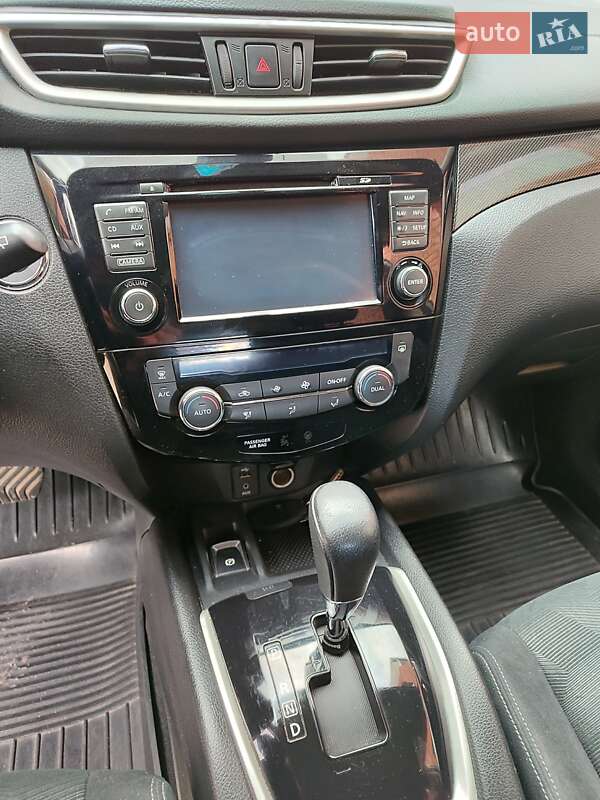 Позашляховик / Кросовер Nissan X-Trail 2015 в Любомлі фото 29 Позашляховик / Кросовер Nissan X-Trail 2015 в Любомлі