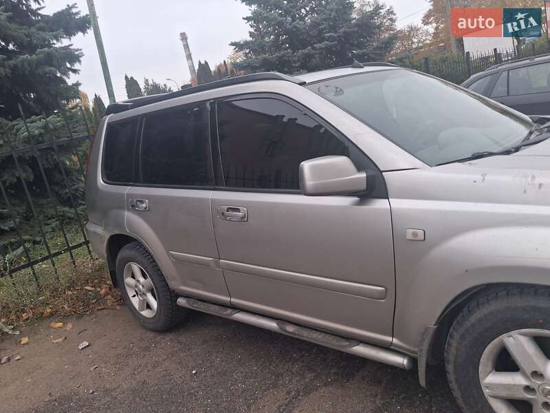 Внедорожник / Кроссовер Nissan X-Trail 2004 в Черкассах