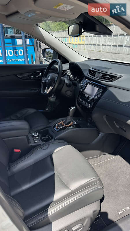 Внедорожник / Кроссовер Nissan X-Trail 2020 в Днепре