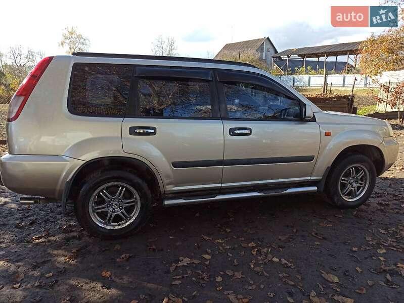 Позашляховик / Кросовер Nissan X-Trail 2006 в Ізяславі