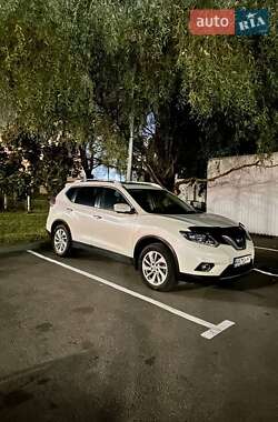 Позашляховик / Кросовер Nissan X-Trail 2017 в Києві