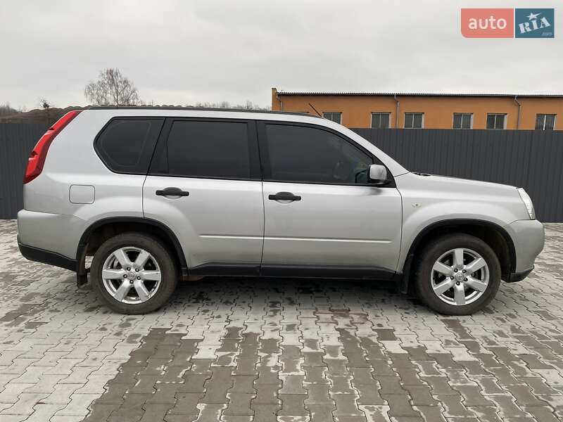 Внедорожник / Кроссовер Nissan X-Trail 2008 в Нововолынске