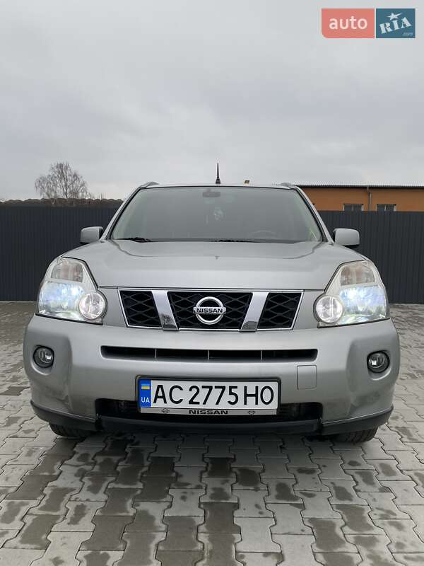 Внедорожник / Кроссовер Nissan X-Trail 2008 в Нововолынске