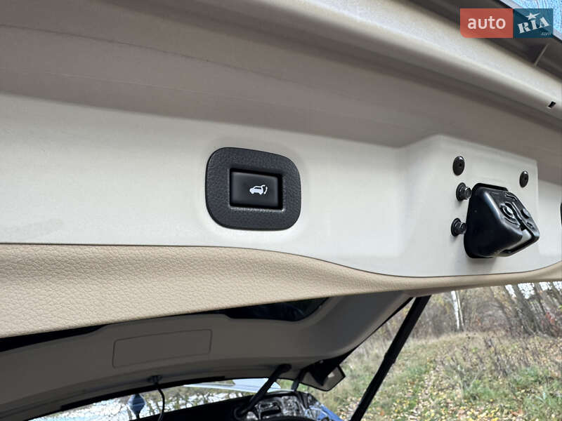 Позашляховик / Кросовер Nissan X-Trail 2017 в Бердичеві