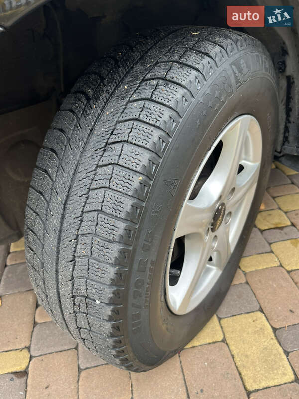 Позашляховик / Кросовер Nissan X-Trail 2004 в Броварах