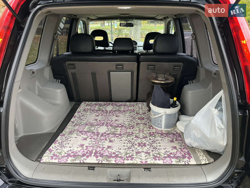 Позашляховик / Кросовер Nissan X-Trail 2004 в Броварах