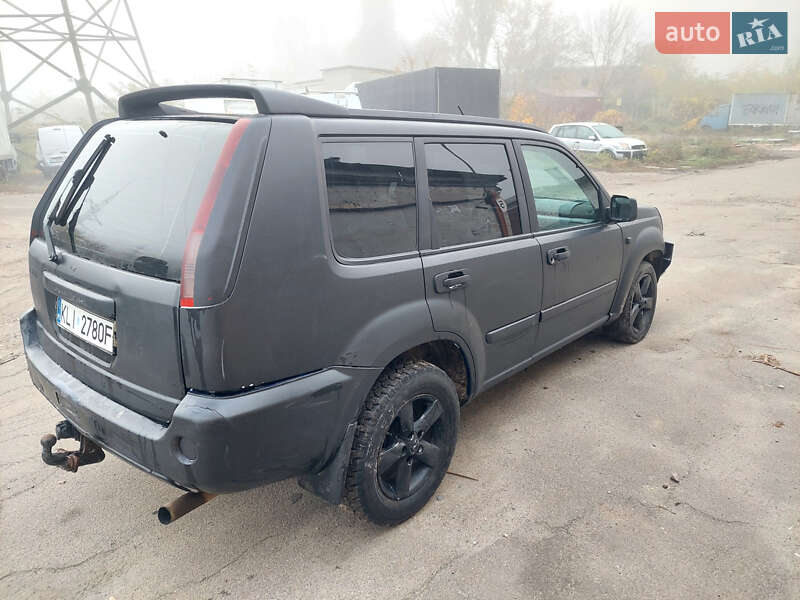 Позашляховик / Кросовер Nissan X-Trail 2004 в Києві