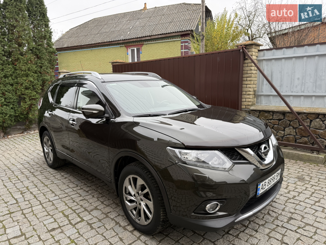 Офіційний автомобіль ,в рідній фарбі без підкрасів ,2 власник ,присутня сервісна книга
,2 ключа надійне та комфортне авто ,з
реальною витратою палива 5,5-6,5 л на
100KM,
Комплектація:
-Безключовий доступ
-Датчики парковки (передні та задні)
та камери 360
-Клімат контроль 2-х зонний
-Круїз контроль
-кнопка Start-Stop
-Система Start-Stop
-Електропривід передніх сидінь
-Електропривід багажника
-Підігрів сидінь
-датчик світла
-Сенсор дощу
-Мультимедійна система (AUX,
USB, Bluetooth)
-Підігрів дзеркал
-Омивач фар
-Бортовий комп'ютер
-Центральний замок
-Електропривід дзеркал
-Електроскладання дзеркал
-Антиблокувальна система (ABS)
-Система стабілізації (ESP)
-Імобілайзер
за більш детальною інформацією звертайтесь по телефону! 